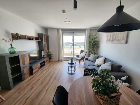 New and cozy 2 bedroom apartment