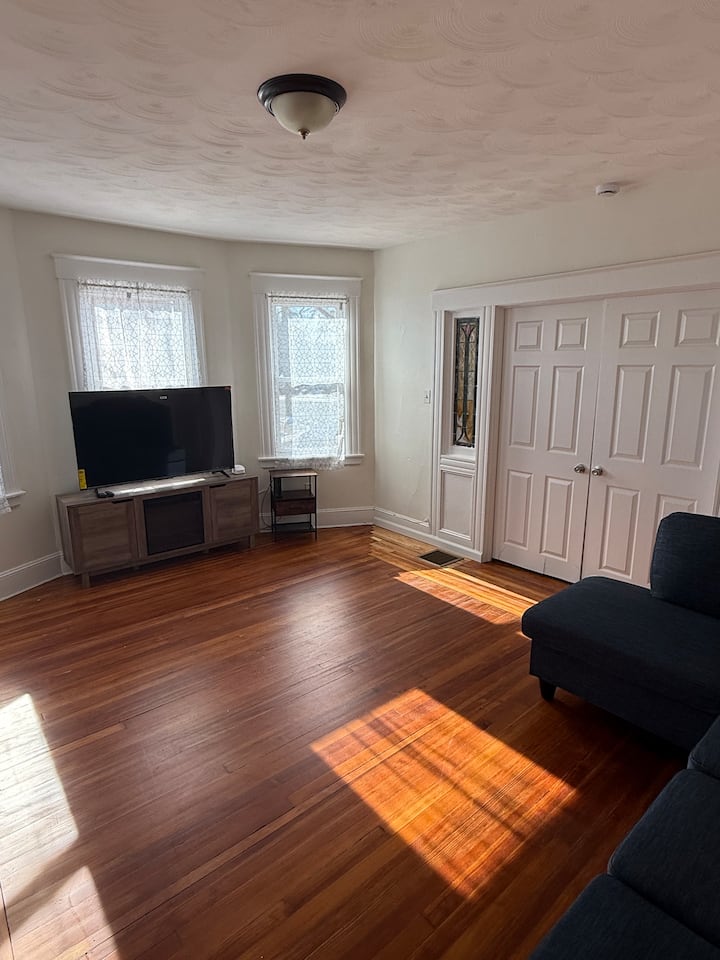 Central New Britain Condo - Farmington, CT