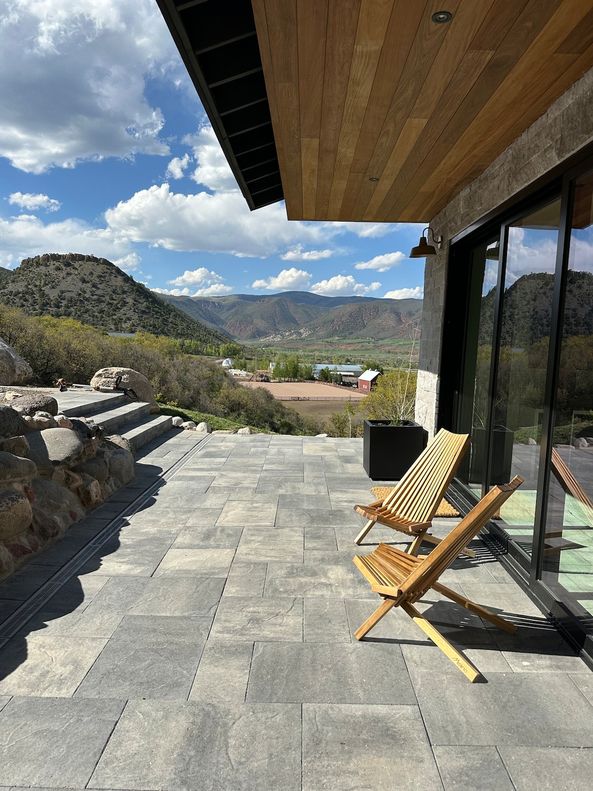 Chalet Red Mountain — view 4