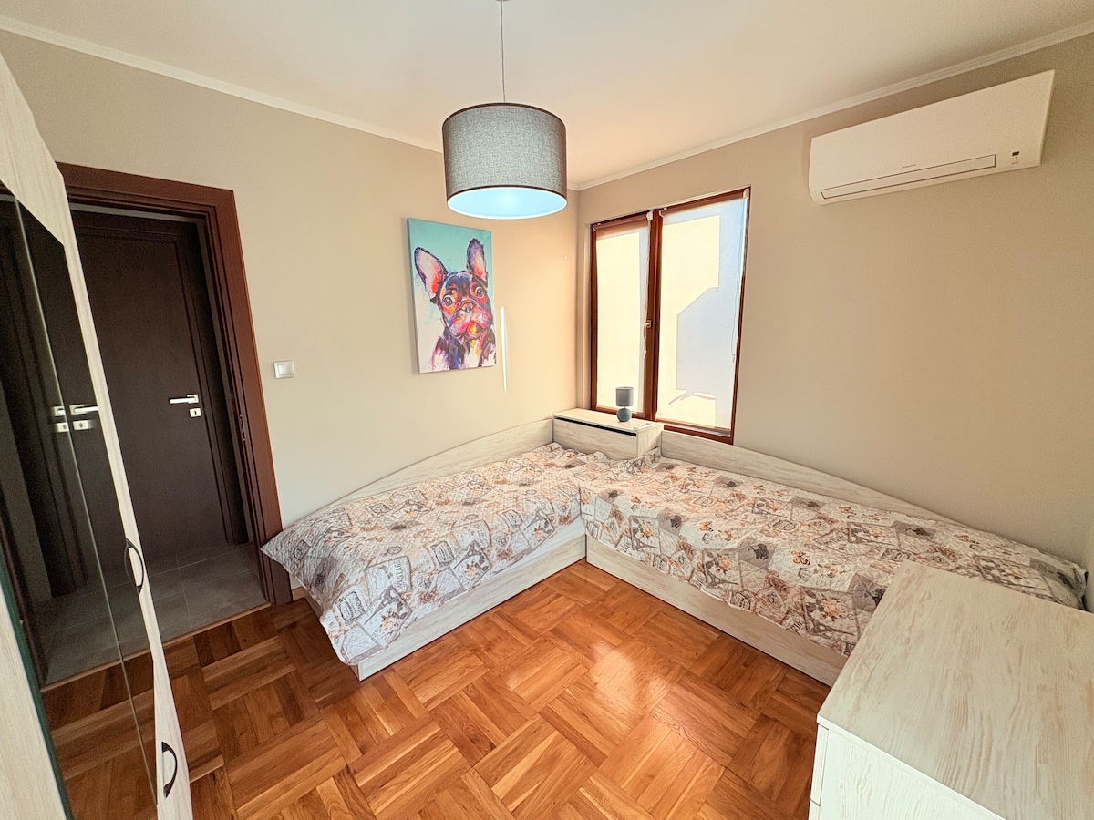 غرفة النوم 2