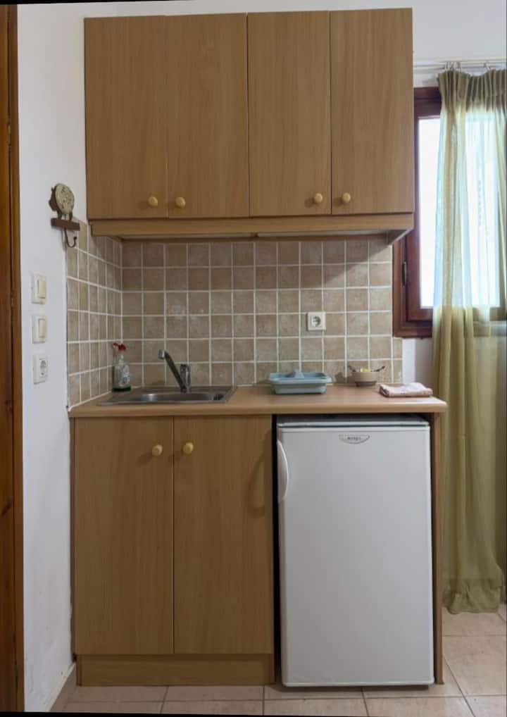 Niriides Studios-meliti - Milos