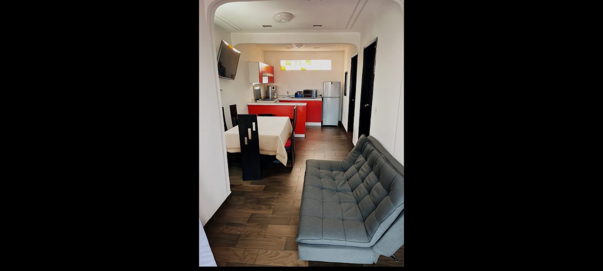 Anuncio de Airbnb popular: Posada Escuadron 201 en Iztapalapa