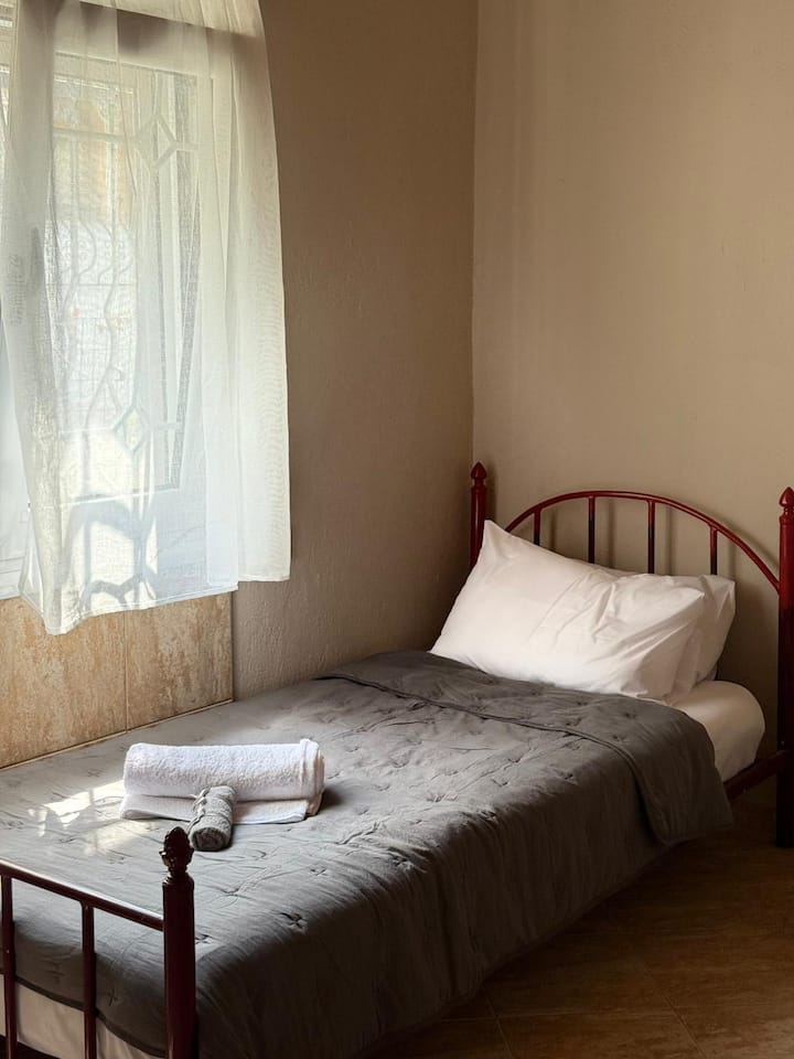 غرفة النوم 1