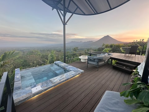 Volcano Views - Glamping Of Earth - Premium