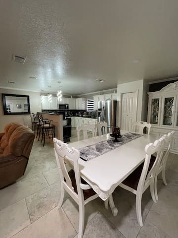 Casa moderna y tranquila