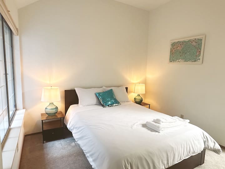 מיטת קווין סייז.