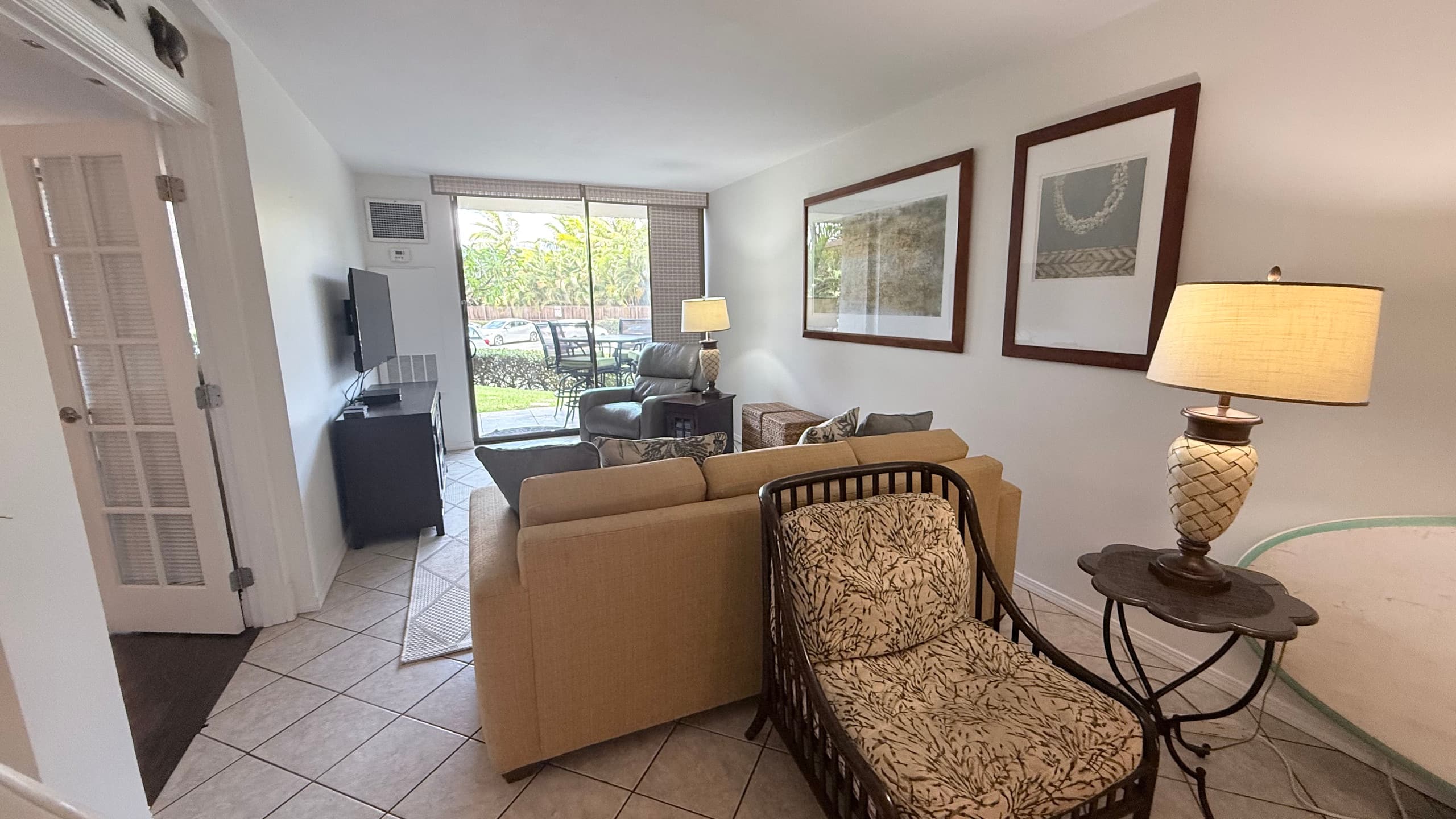 Condo in Kihei · ★4.93 · 1 bedroom · 2 beds · 1 bath - Image 4