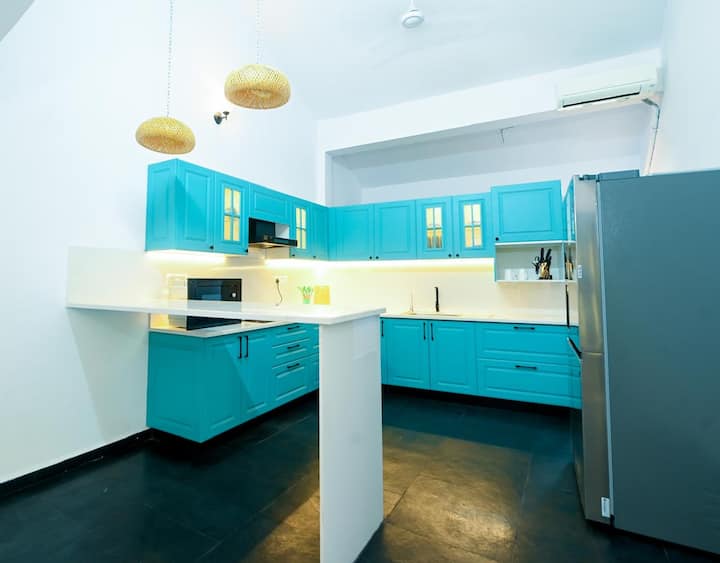Full kitchen image 4