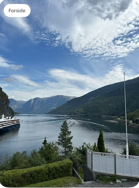 Central apartment with fjord view 2
