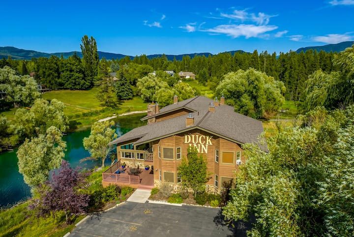 Deluxe River-view King W Balcony + Fireplace - Whitefish, MT