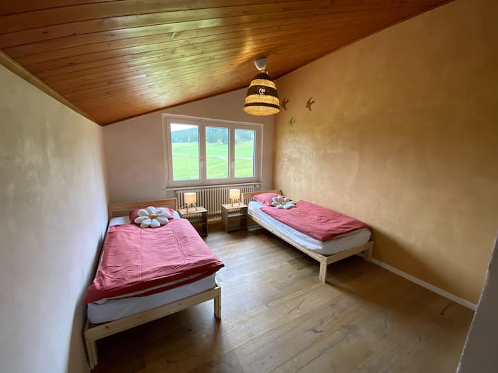 Schlafzimmer 2
