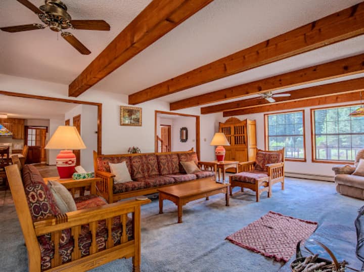 “El Farol Cabin For Loved Ones” - Cloudcroft, NM