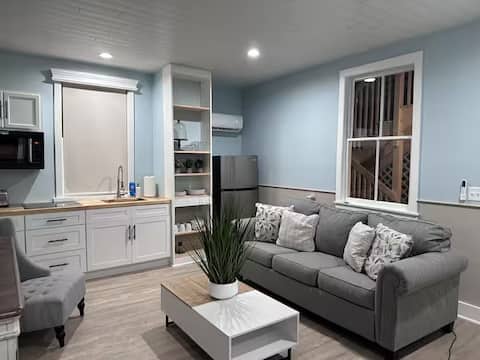 Successful Airbnb property: The Monroe House Adams Suite 102 in Downtown Jacksonville