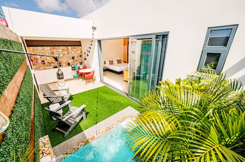 Deluxe Loft, Priv Pool + King Bed near Eagle Beach