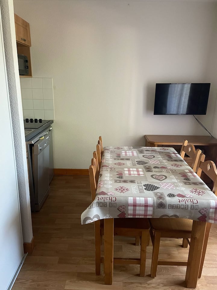 Appartement F2 - Super-Besse