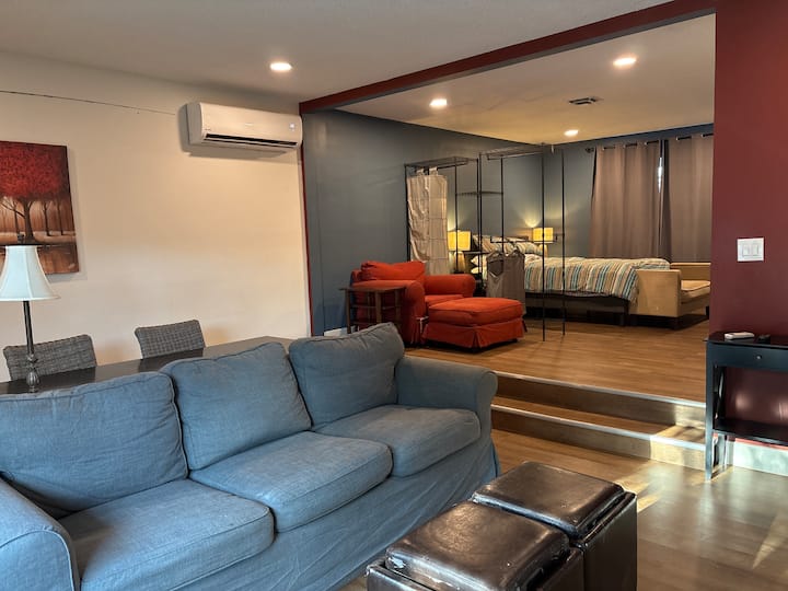Spacious Guesthouse Nearby Strip - Las Vegas, NV