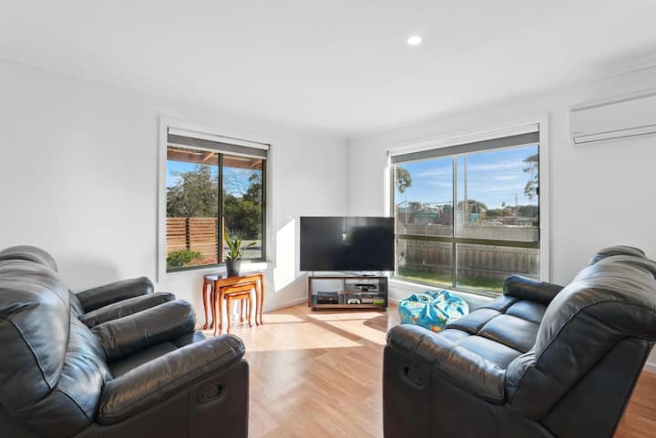 Sandgate Cottage - Hobart