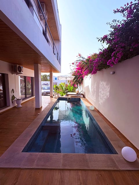 Villa 4 ch • Private pool • Quiet • Close to the beach