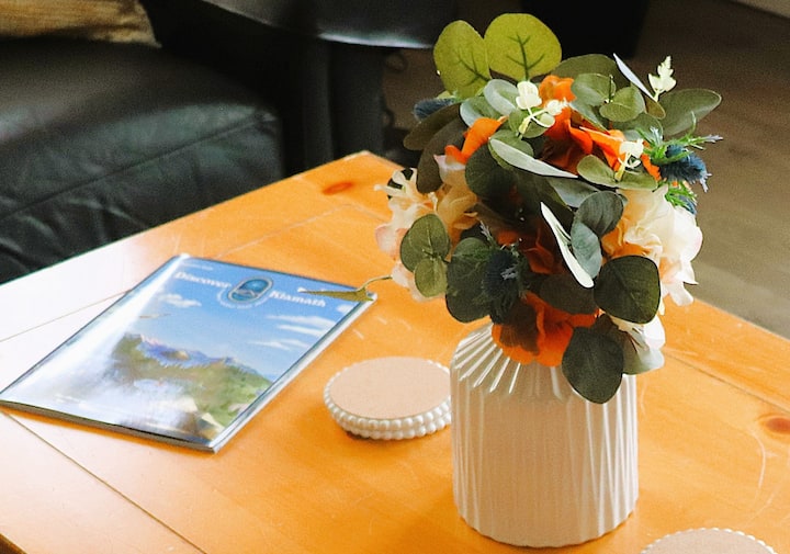 Hooties' Hangout | Themed Home | Near Campus - Klamath Falls, OR