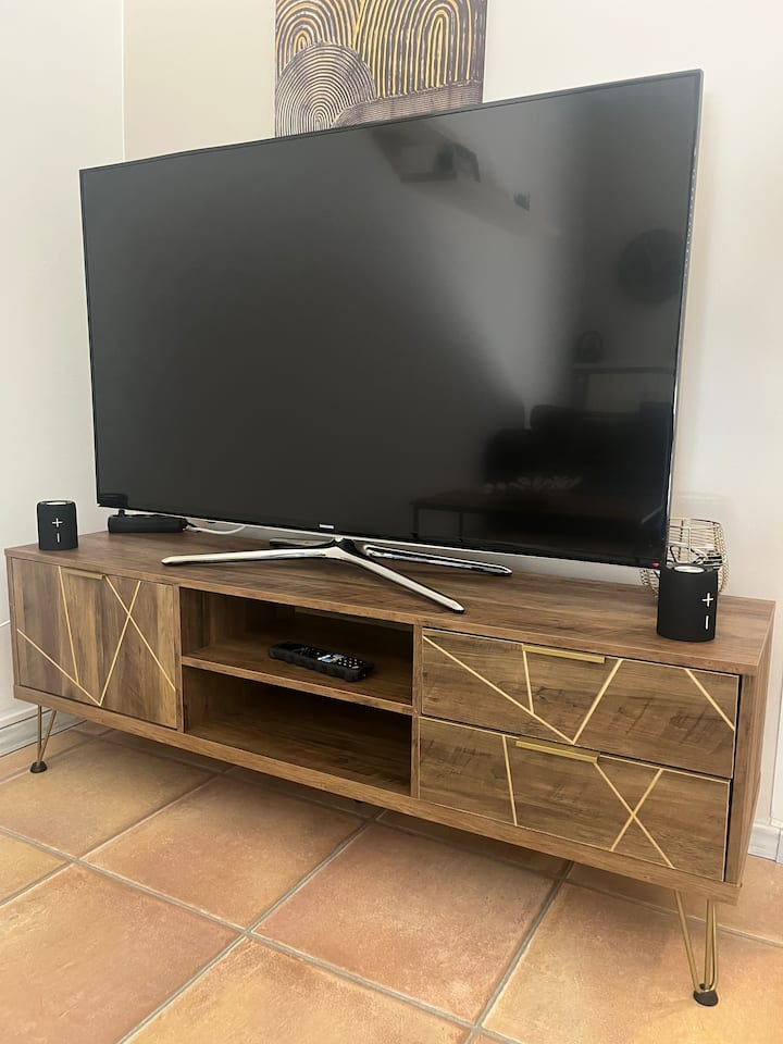 Runinga ya Samsung ya inchi 55 ya HD