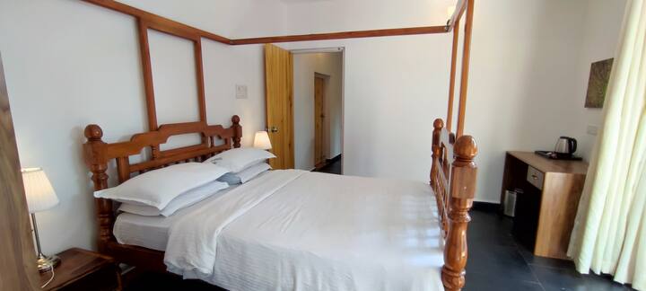 Bedroom 1 image 7