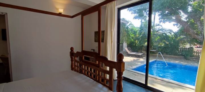 Bedroom 1 image 2