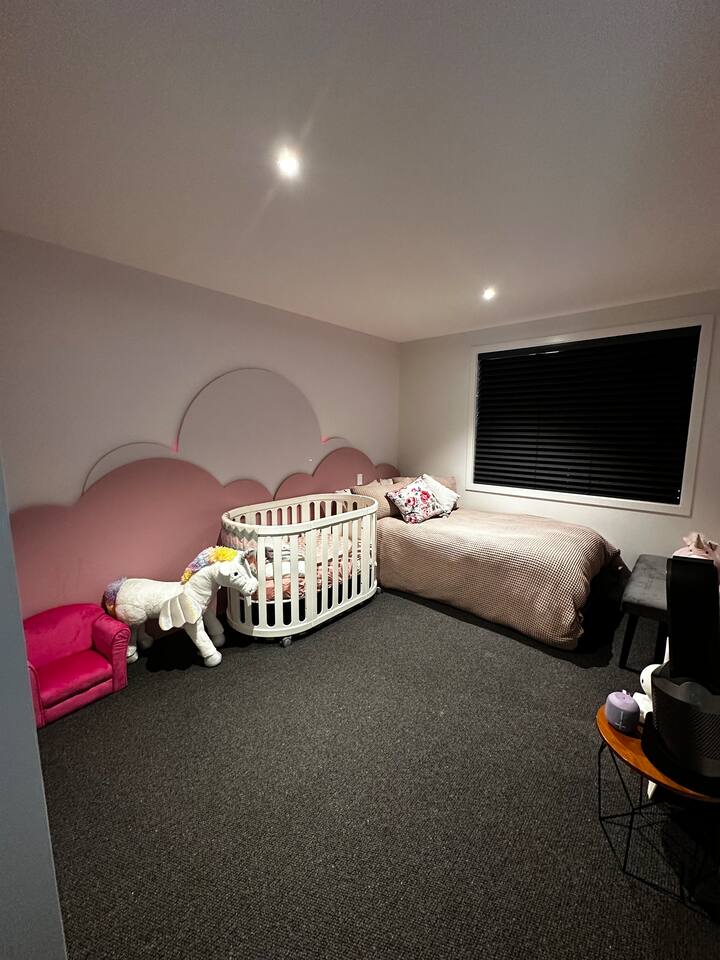 საძინებელი 3