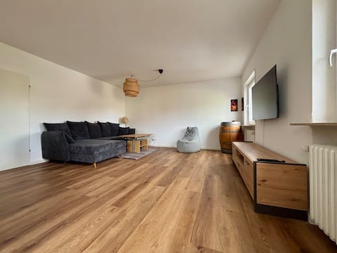 Beliebte Airbnb-Anzeige: NEW! StayPfalz Apartment - 3 rooms & parking in Neustadt An Der Weinstraße