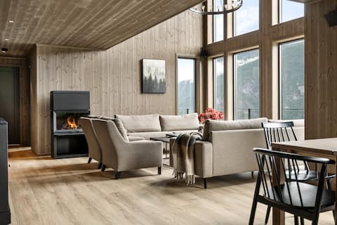 Popular Airbnb listing: Fjordblikk-Luxury Fjord Retreat with Scenic Views in Fjord