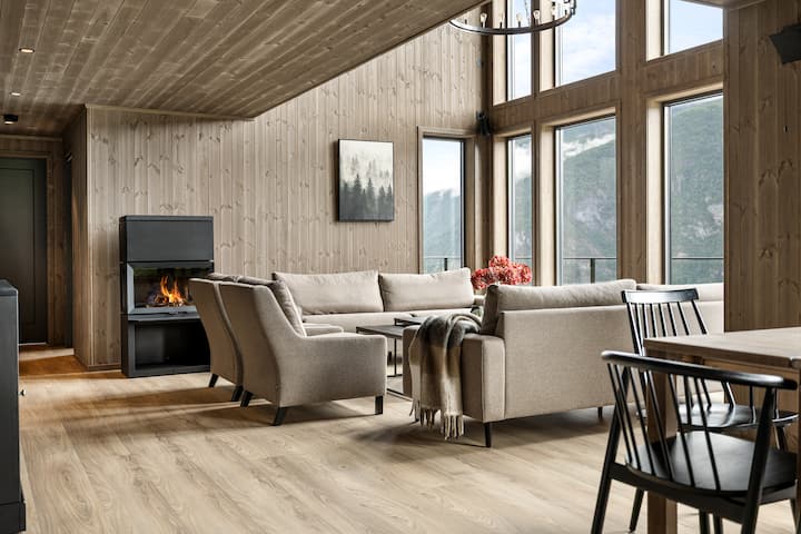 Fjordblikk-luxury Fjord Retreat With Scenic Views - Norway