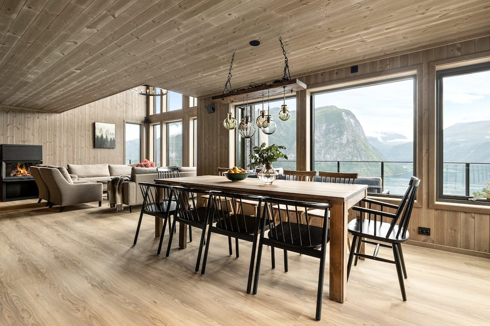 Fjordblikk, a cabin above the Valldal fjord, Valldal, Møre og Romsdal, Norway, photo 4 of 10
