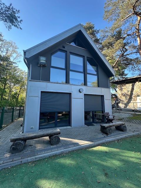 Top Airbnb: Large cottage near the beach in Stogi