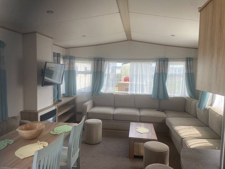 Oakley’s Lodge - Selsey