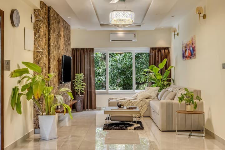 Living room image 8