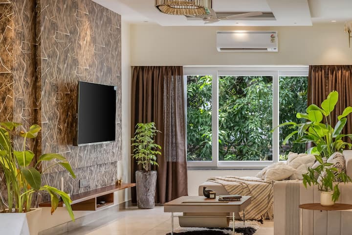 Living room image 11