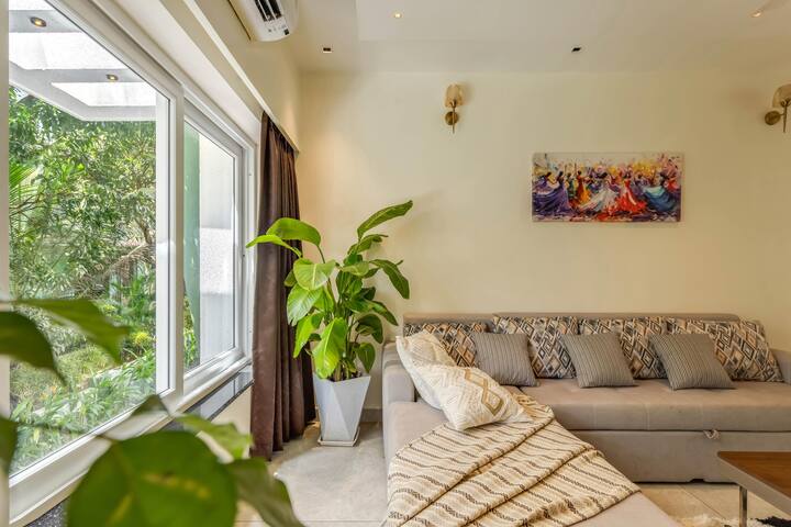 Living room image 10