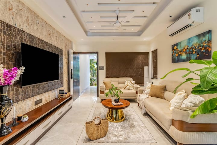 Living room image 1