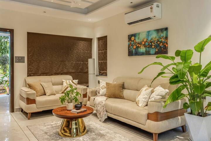 Living room image 4