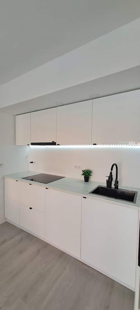Airbnb con mejor rendimiento: Renovated 3b • 3 Min to Beach • 20 min to Valencia en Sueca