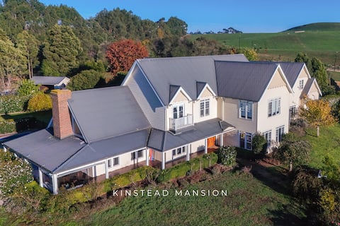 Modern country escape @ Kinstead Mansion