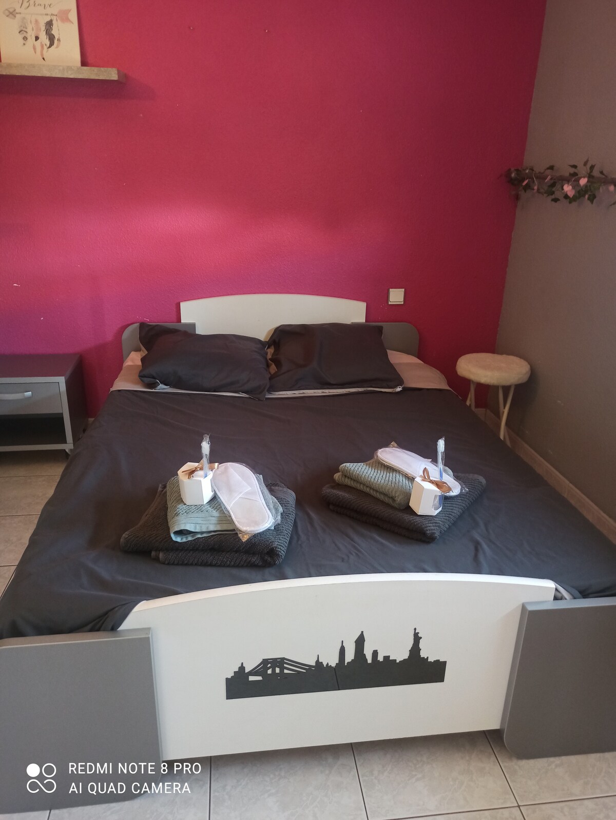 غرفة النوم 2