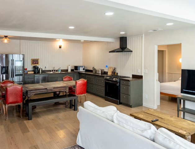 Bespoke cottage near LAX/Sofi