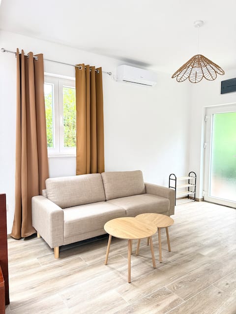 Successful Airbnb property: Veranda Stone House - Kakrc in Radovići