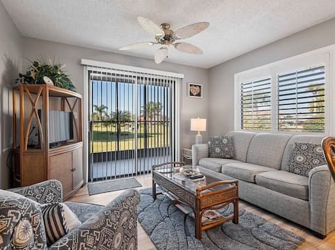 Popular Airbnb listing: *Walk To Beach and Restaurants with Pools, Tennis* in Jacksonville