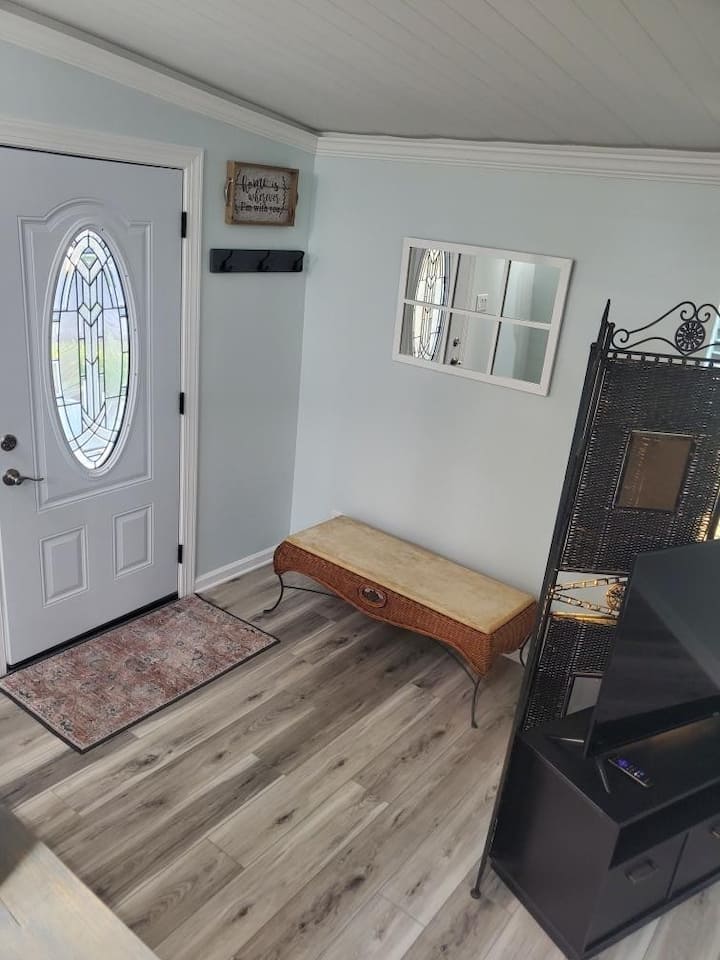 Cozy Getaway - Beverly Hills, FL