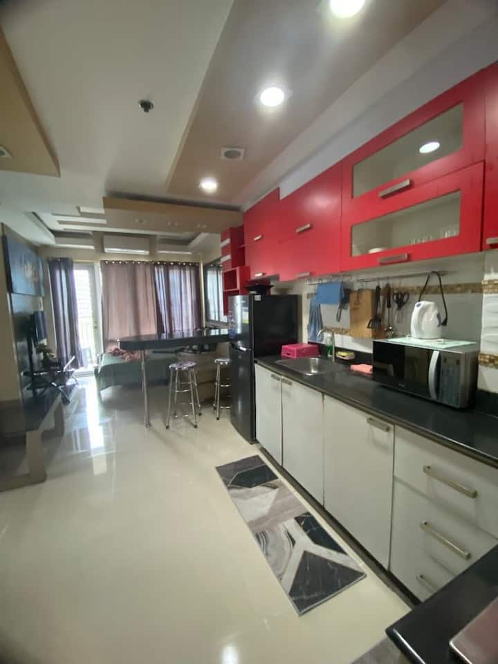 4br Sea Residences Facing Moa& Facing Pool - Pasay