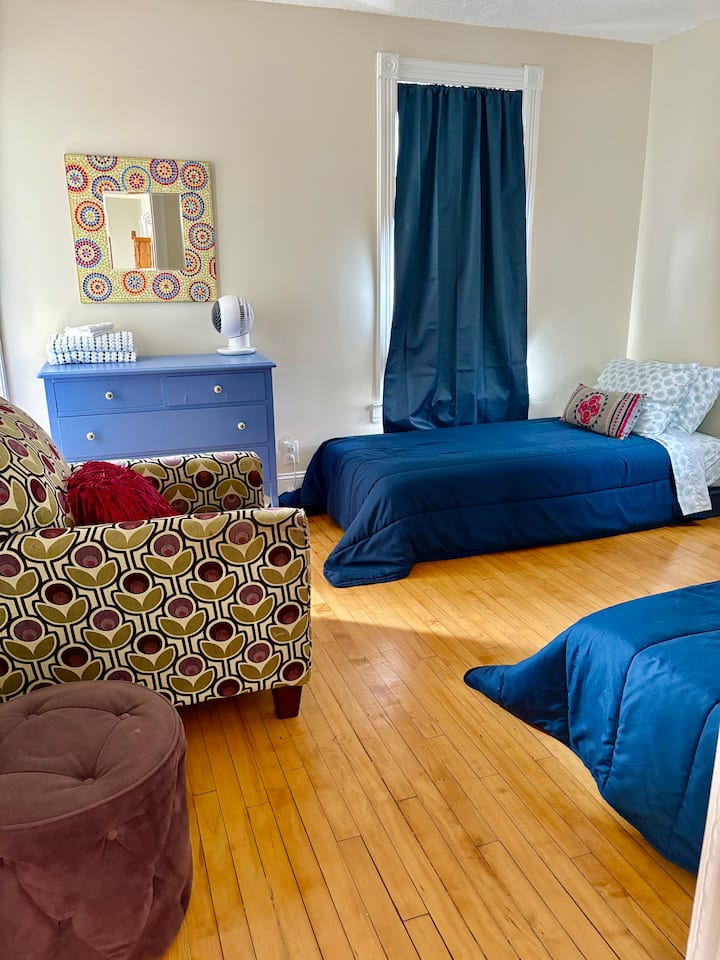 Spavaća soba 3 ima dva odvojena ležaja i dodatni madrac na razvlačenje u slučaju da postoji dodatno dijete ili tinejdžer 