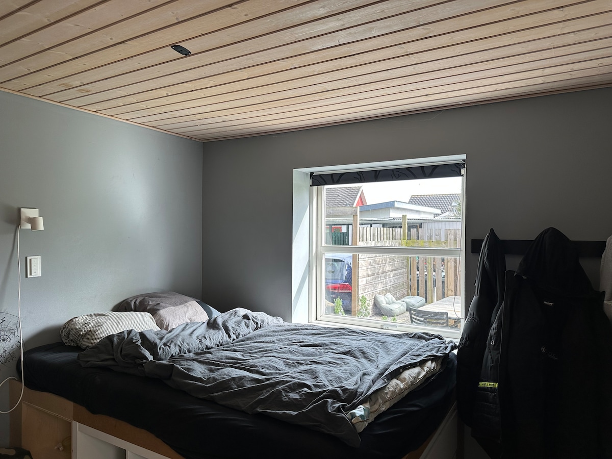 غرفة النوم 2