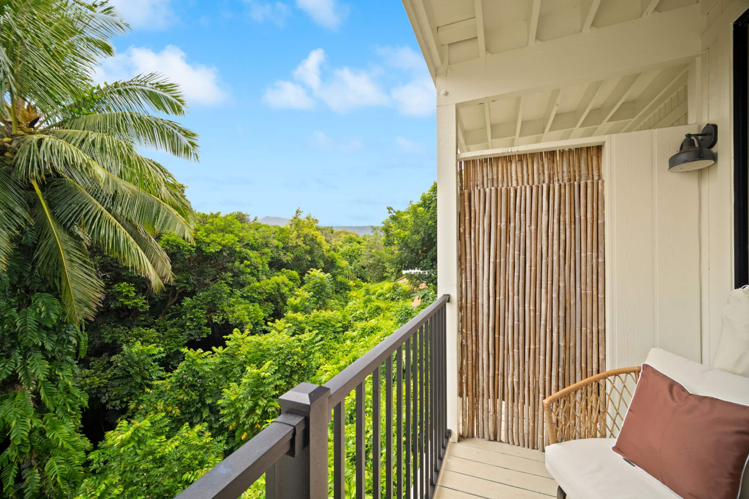 Boho Perfect Honeymoon Spot, AC + Kitchenette - Photo 10