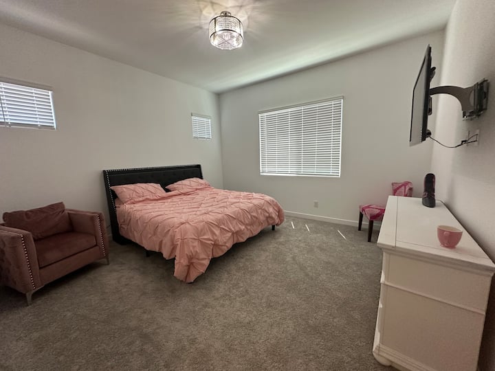 غرفة النوم 1